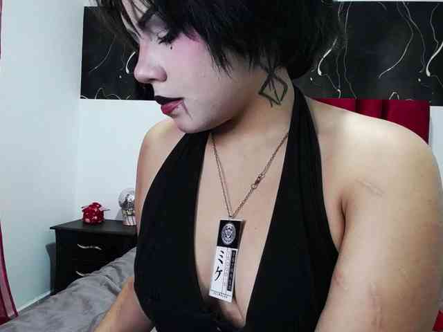 Charlotte-Lia webcam