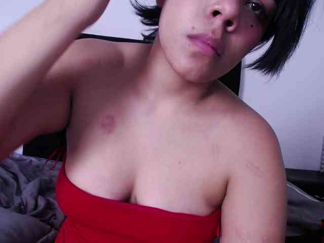 Charlotte-Lia webcam