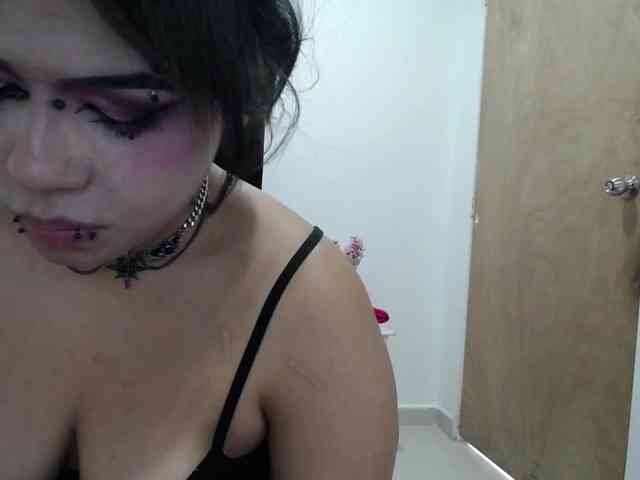 Charlotte-Lia webcam