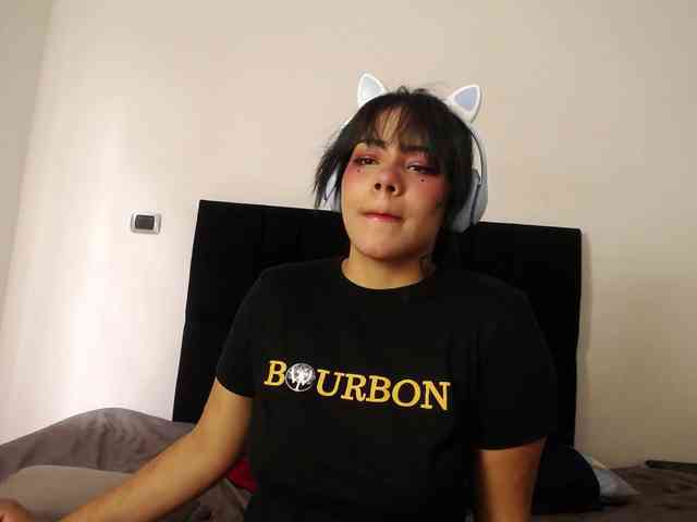 Charlotte-Lia webcam