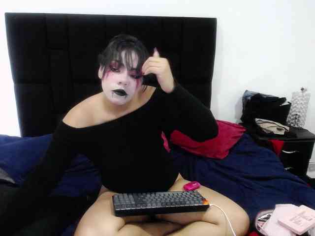 Charlotte-Lia Charlotte-Lia