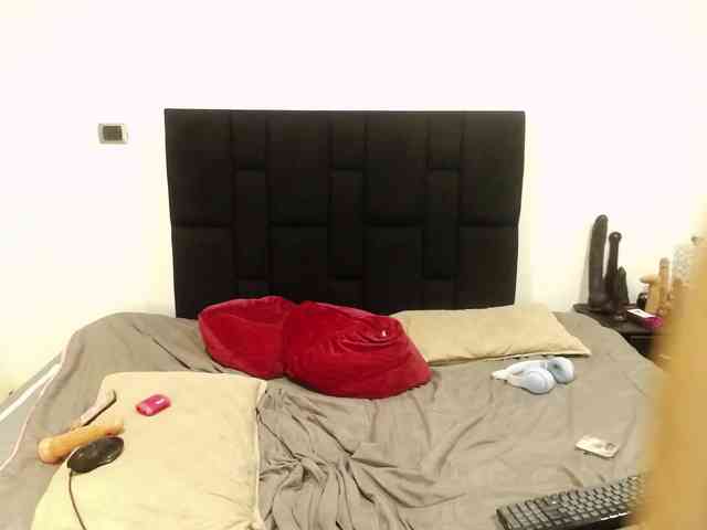 Charlotte-Lia Charlotte-Lia