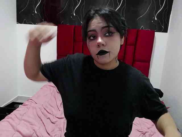 Charlotte-Lia Charlotte-Lia