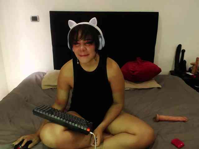 Charlotte-Lia webcam