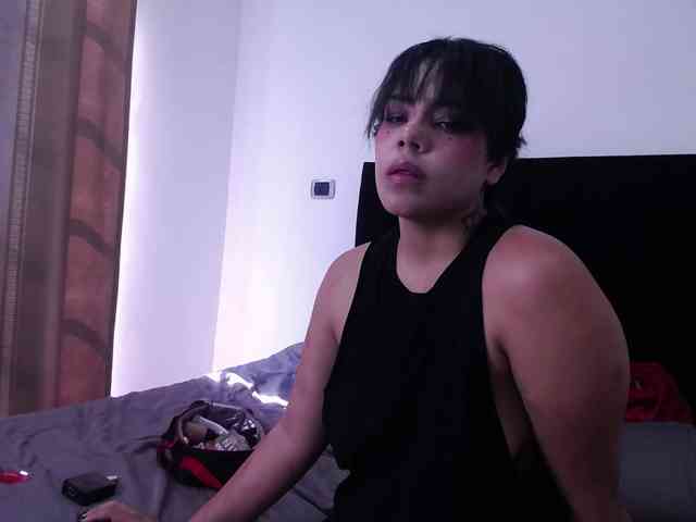 Charlotte-Lia webcam