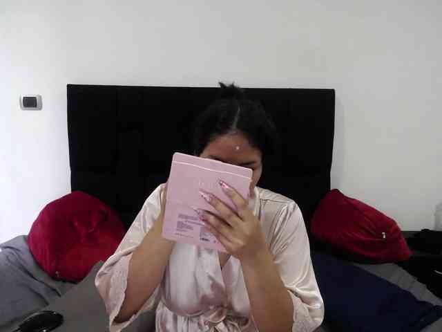 Charlotte-Lia Charlotte-Lia