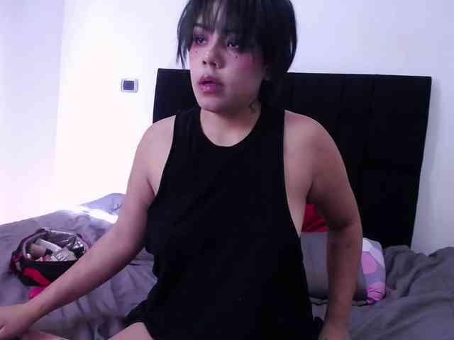 Charlotte-Lia webcam