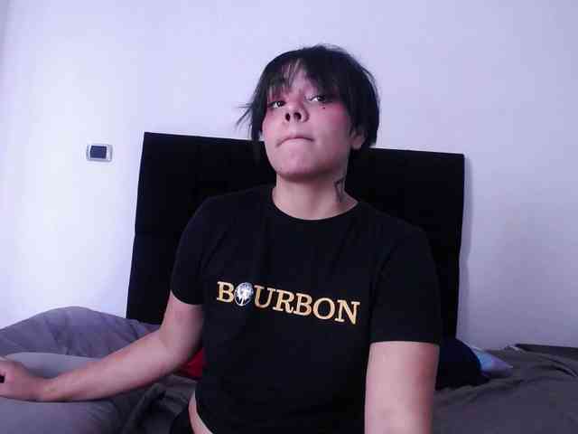 Charlotte-Lia webcam