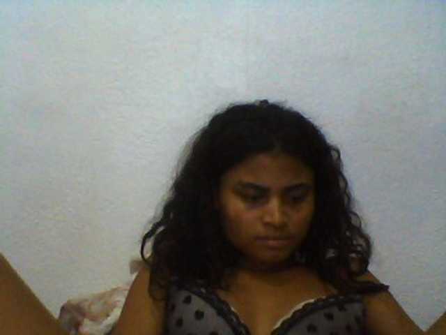 Carennehot2 webcam bongacams model stream image