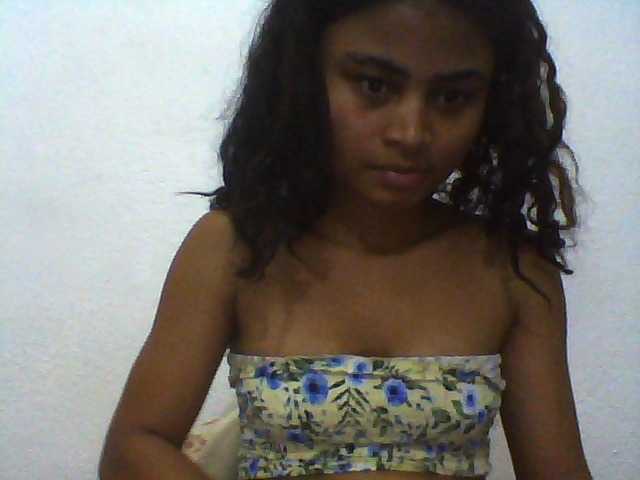 Carennehot2 webcam bongacams model stream image