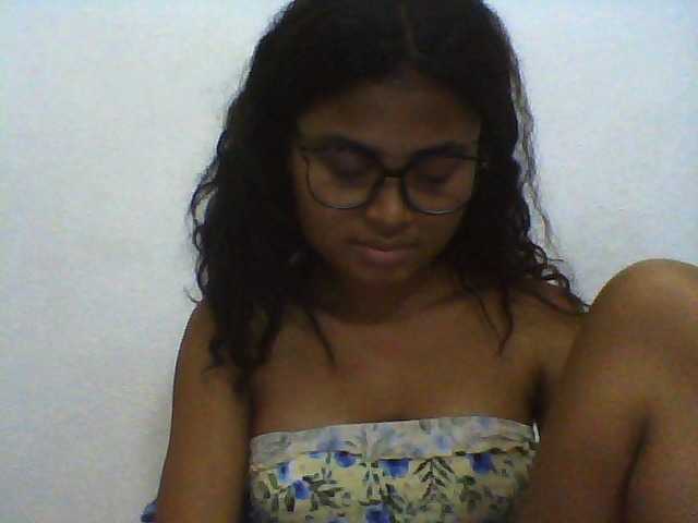 Preview of carennehot2