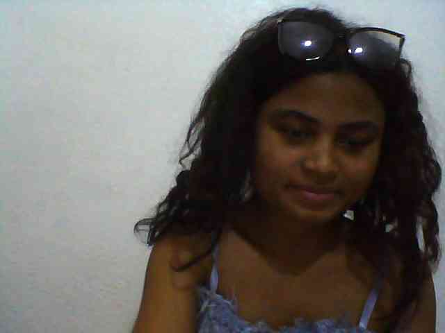 Carennehot2 Carennehot2