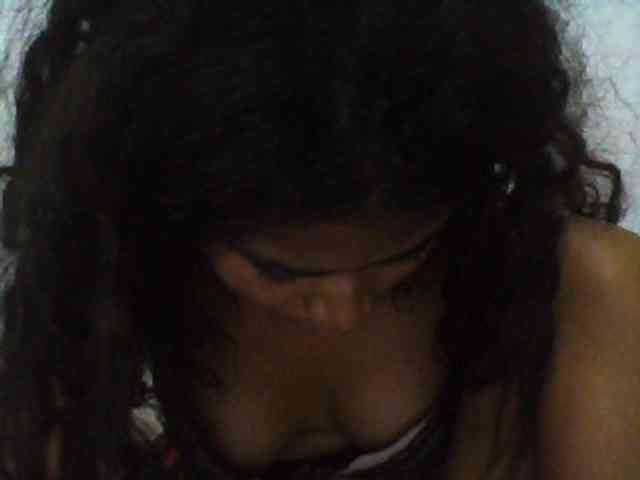 Carennehot2 Live Webcam on BongaCams