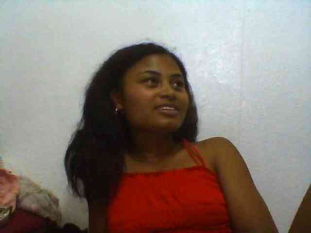 Carennehot2 Live Webcam on BongaCams