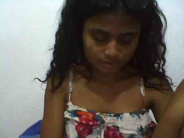 Carennehot2 Carennehot2