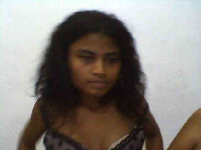 Carennehot2 Live Webcam on BongaCams