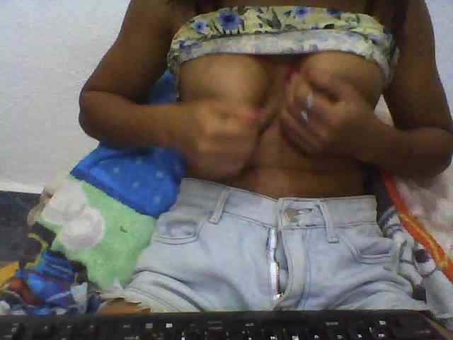 Carennehot2 Carennehot2