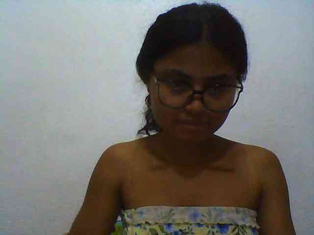 Carennehot2 Carennehot2