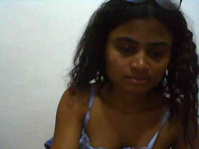 Carennehot2 Carennehot2