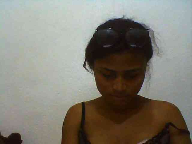 Carennehot2 Carennehot2