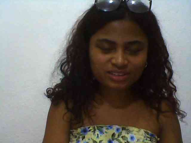 Carennehot2 Live Webcam on BongaCams