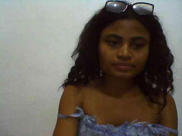 Carennehot2 Carennehot2