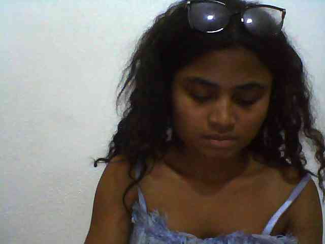 Carennehot2 Carennehot2