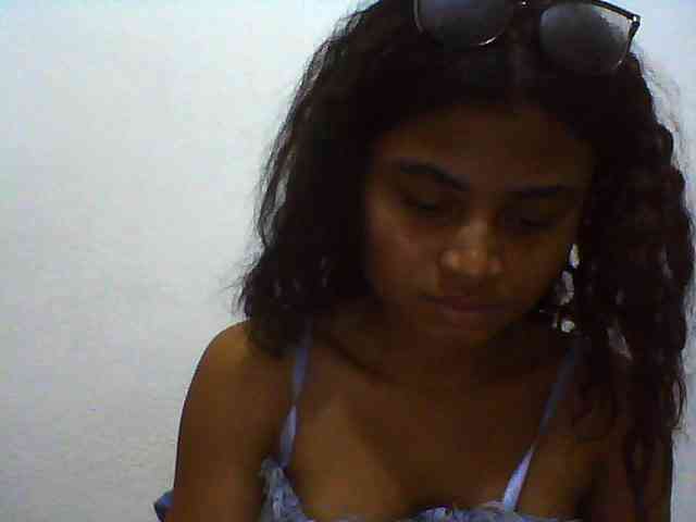 Carennehot2 Carennehot2