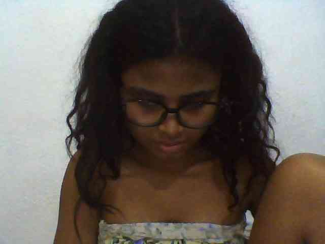 Carennehot2 Carennehot2