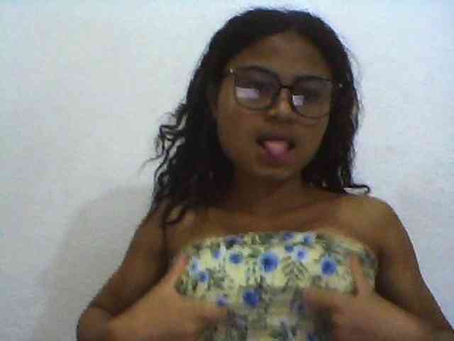 Carennehot2 Carennehot2