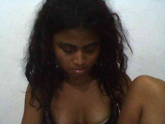 Carennehot2 Live Webcam on BongaCams