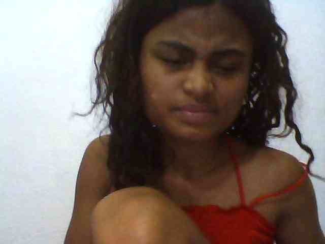 Carennehot2 Live Webcam on BongaCams