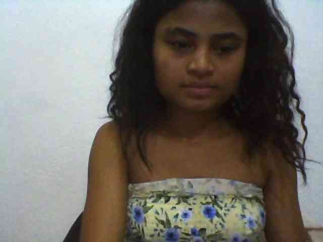 Carennehot2 Carennehot2