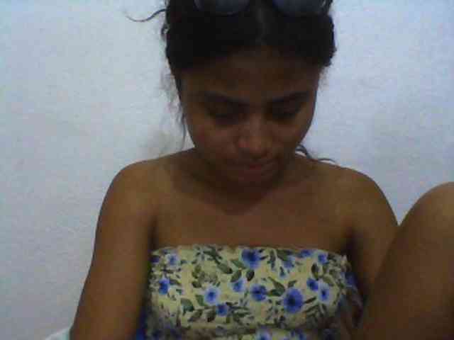 Carennehot2 Carennehot2