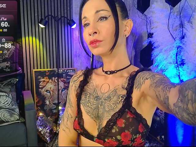 Vespera's BongaCams show and profile