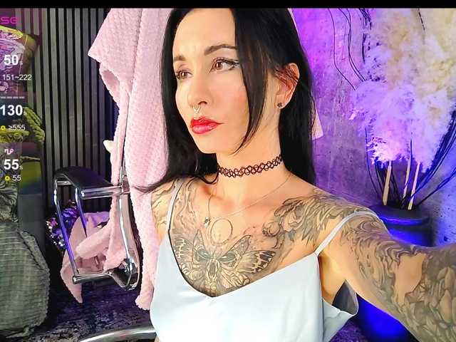 Vespera's BongaCams show and profile