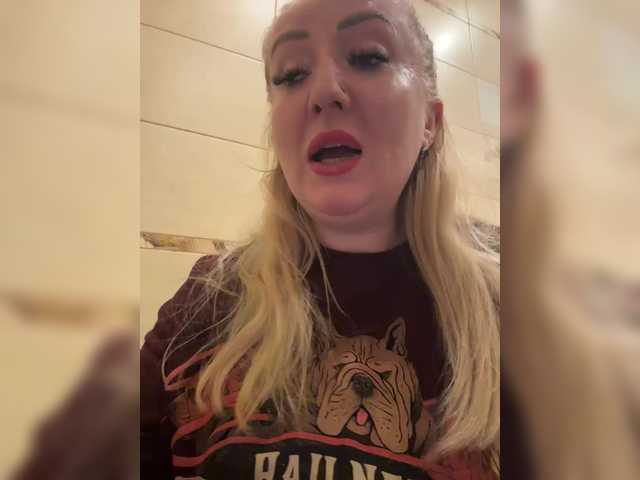 BonnyMyriam live cam