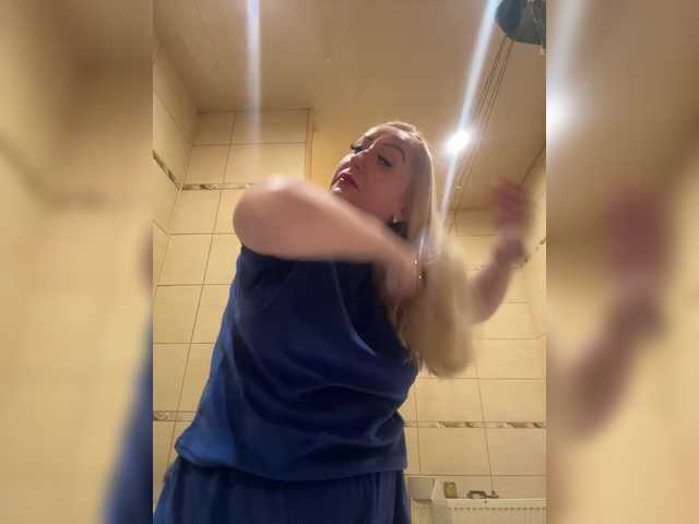 BonnyMyriam – webcam model profile photo