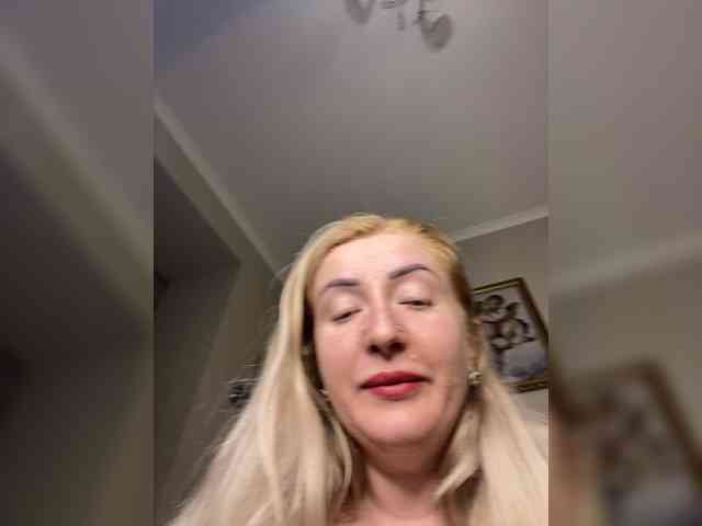 BonnyMyriam BonnyMyriam