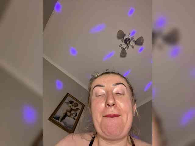 BonnyMyriam BonnyMyriam