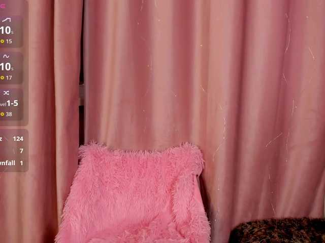 MiaCarmin's BongaCams show and profile