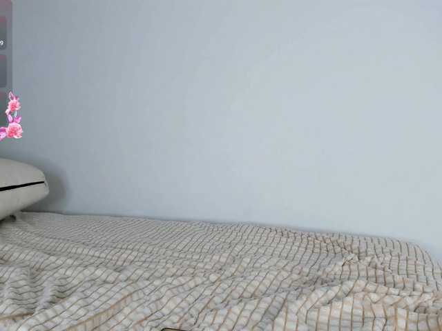 MiaCarmin's BongaCams show and profile