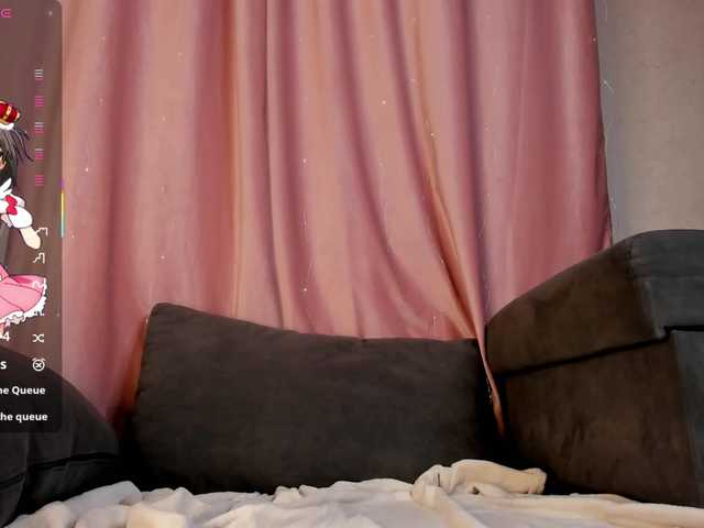 MiaCarmin's BongaCams show and profile