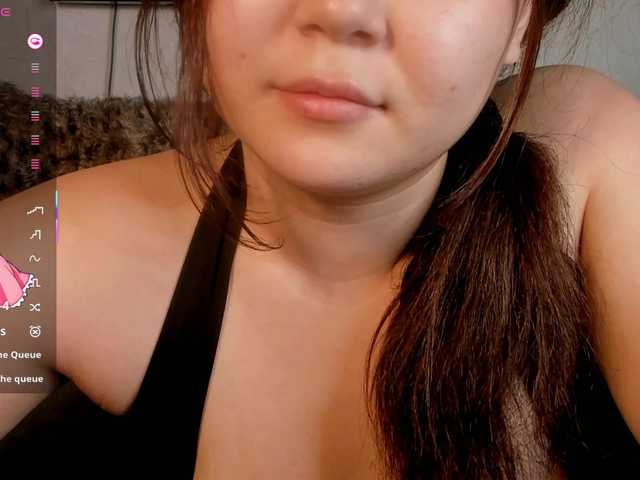 MiaCarmin's BongaCams show and profile