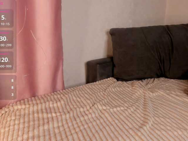 MiaCarmin's BongaCams show and profile