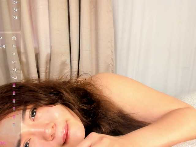 MiaCarmin's BongaCams show and profile