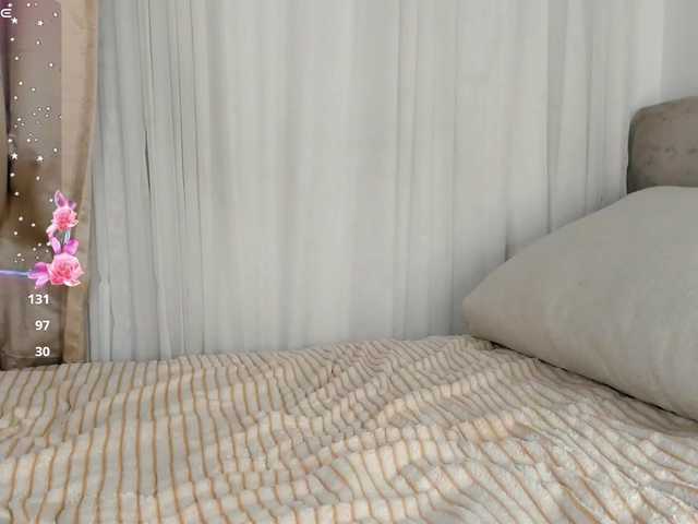 MiaCarmin's BongaCams show and profile