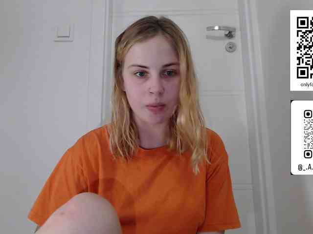 LisaloveX webcam