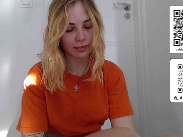 LisaloveX webcam
