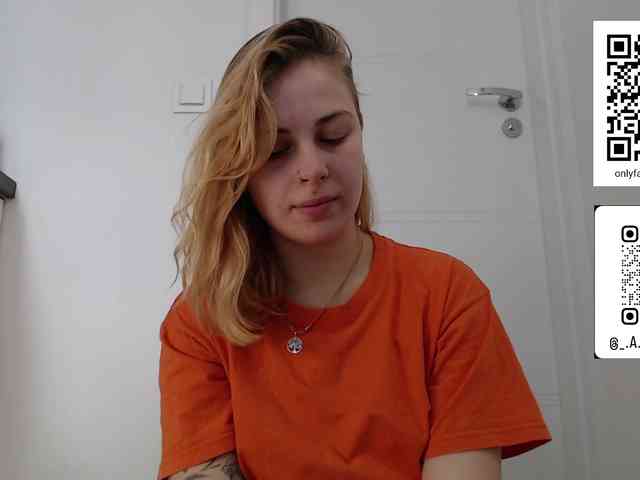 LisaloveX webcam